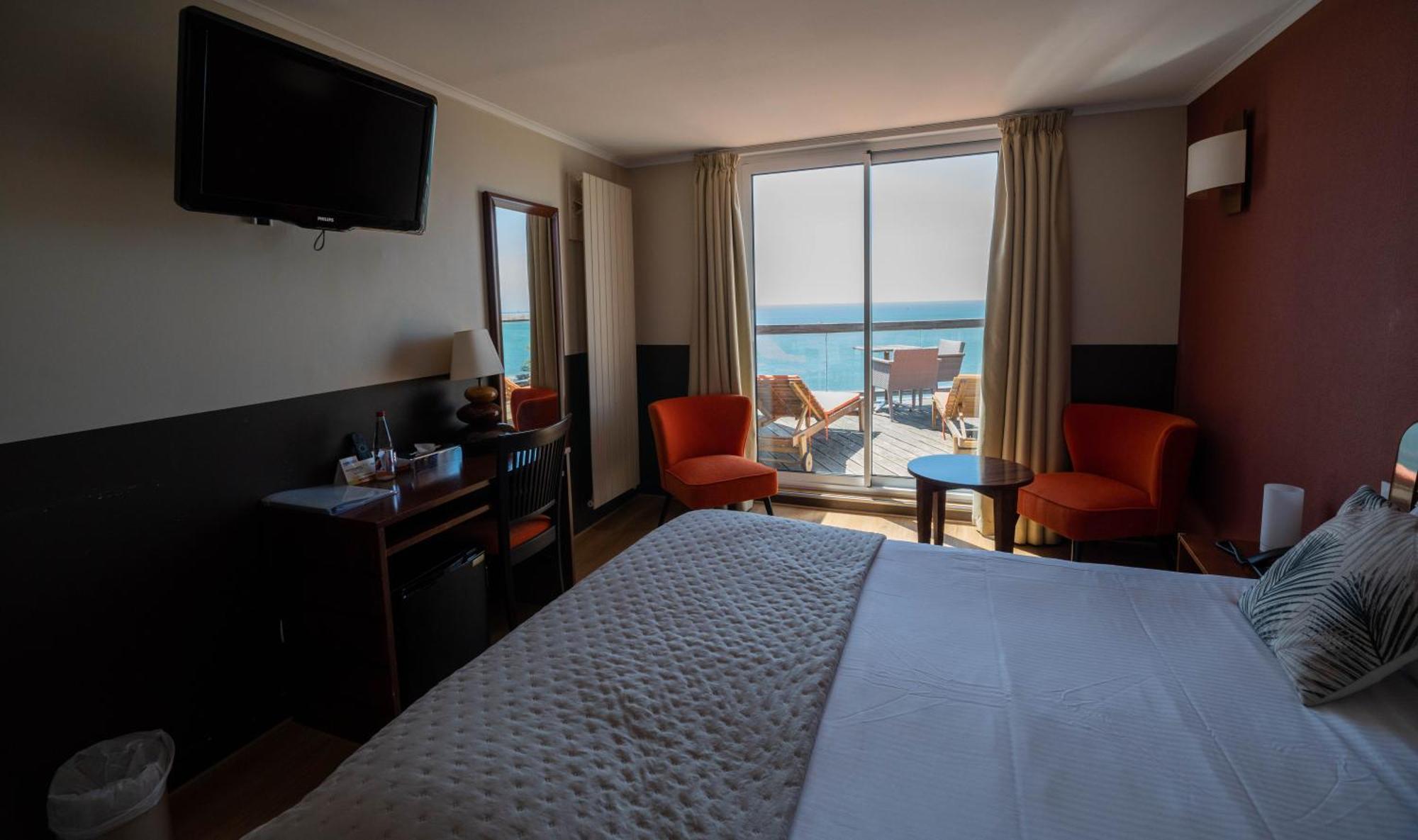 Logis Hotel - La Petite Rade Le Havre Esterno foto